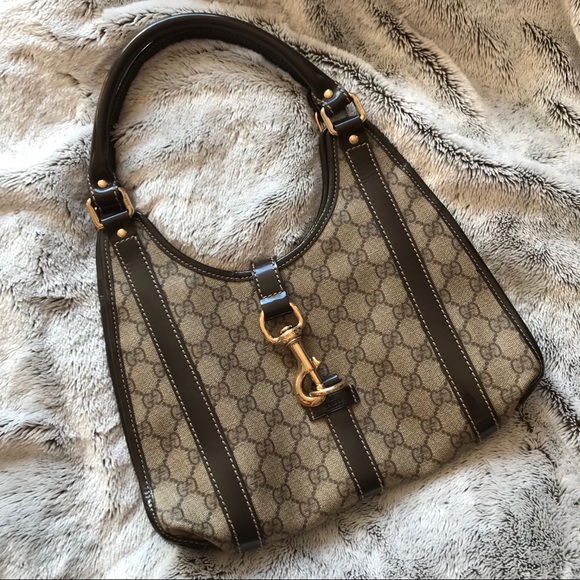 Gucci Handbags - Gucci monogram purse